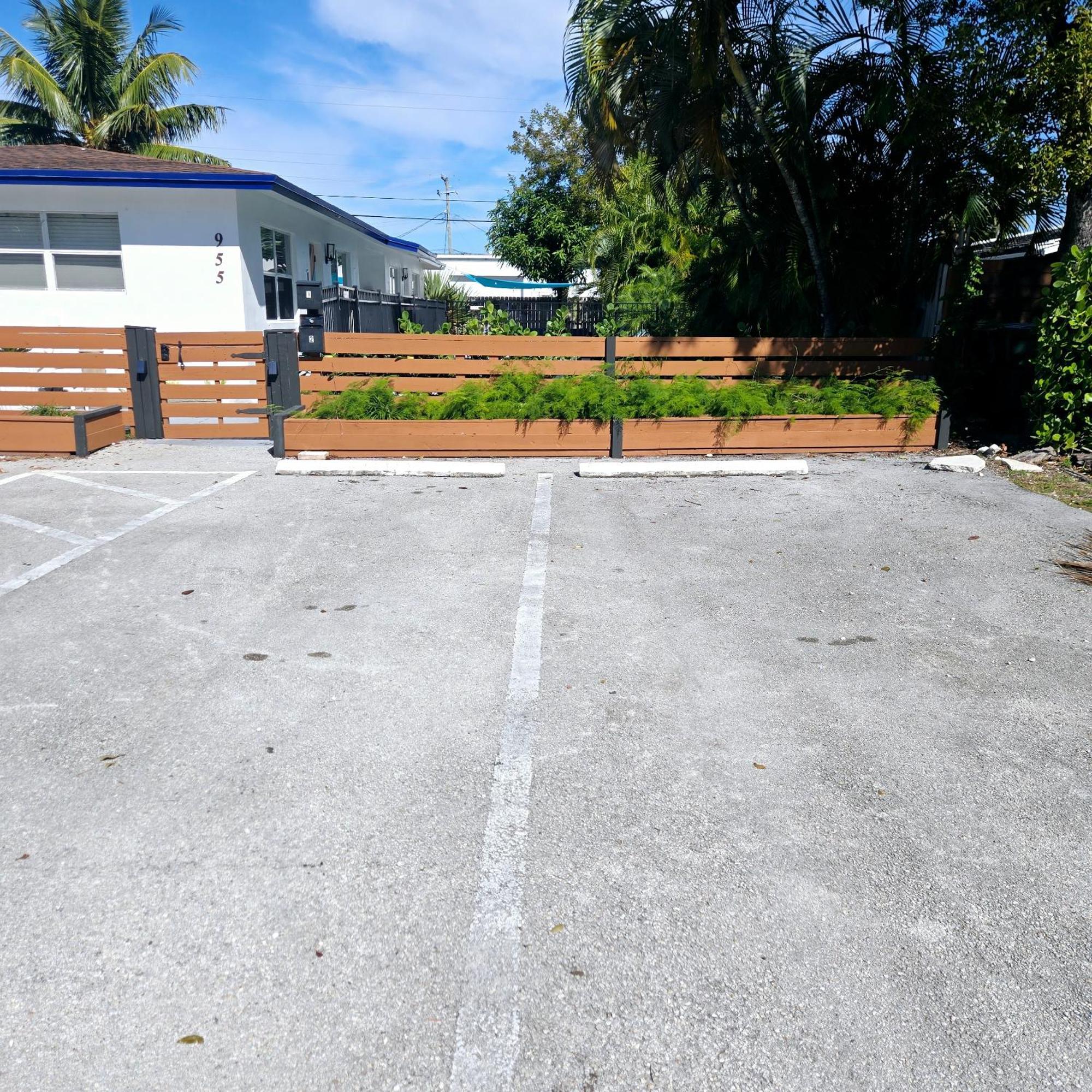 Equipped House W Pool & Patios, Near The Beaches, Prime Location- Ideal For Small Families, Coastal Haven Fort Lauderdale Exterior foto