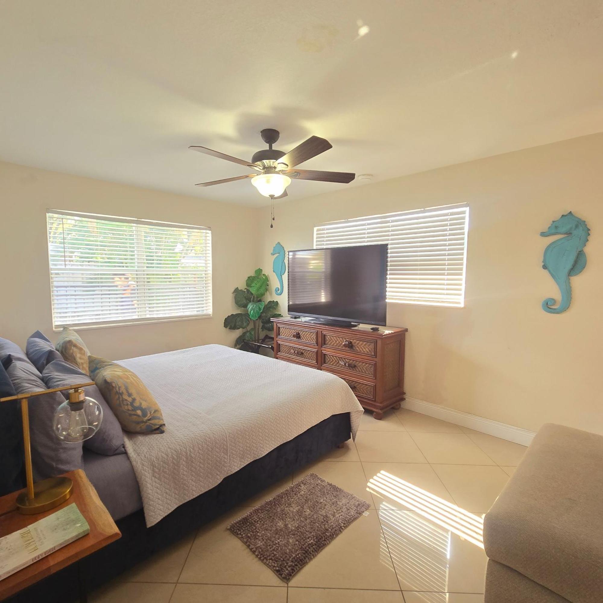 Equipped House W Pool & Patios, Near The Beaches, Prime Location- Ideal For Small Families, Coastal Haven Fort Lauderdale Exterior foto