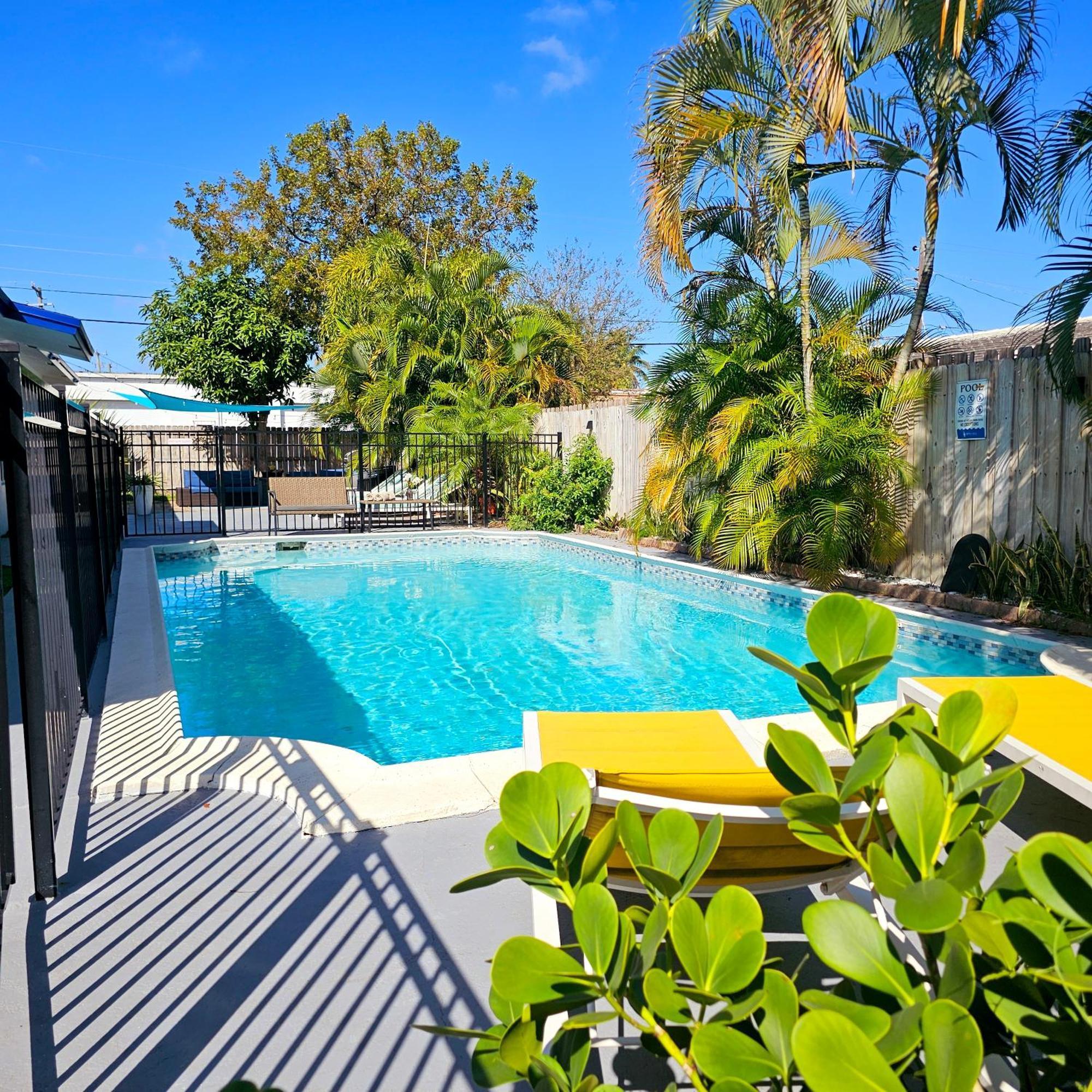 Equipped House W Pool & Patios, Near The Beaches, Prime Location- Ideal For Small Families, Coastal Haven Fort Lauderdale Exterior foto