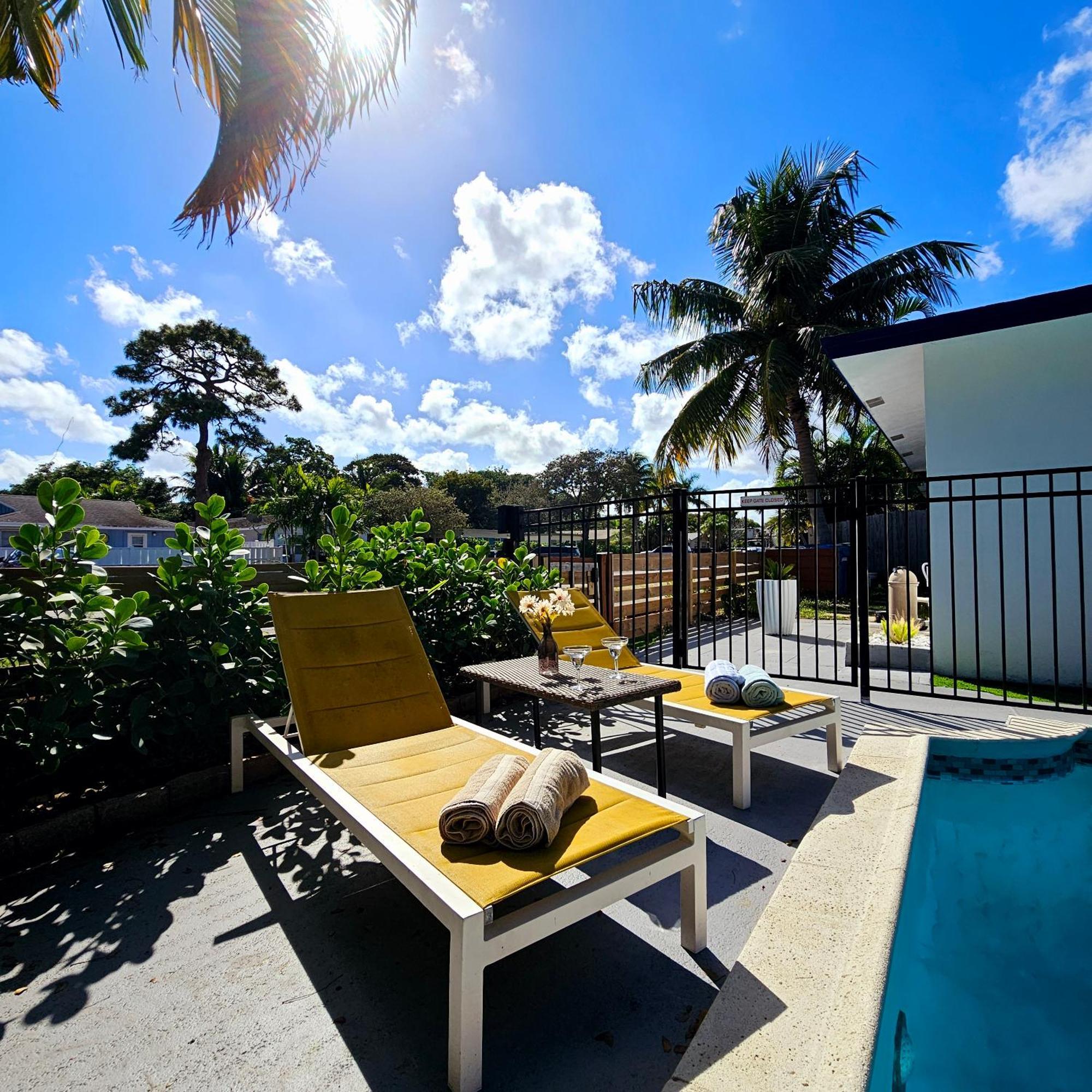 Equipped House W Pool & Patios, Near The Beaches, Prime Location- Ideal For Small Families, Coastal Haven Fort Lauderdale Exterior foto
